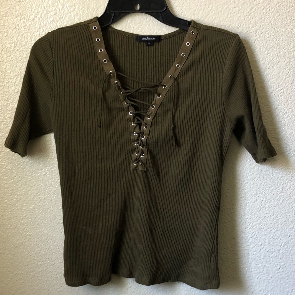 a green olive top